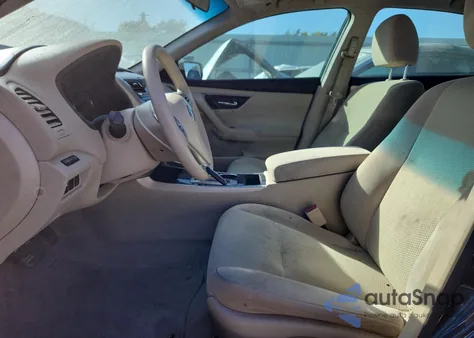 2014 Nissan Altima 2.5 from USA, damaged, VIN 1N4AL3AP6EC200675